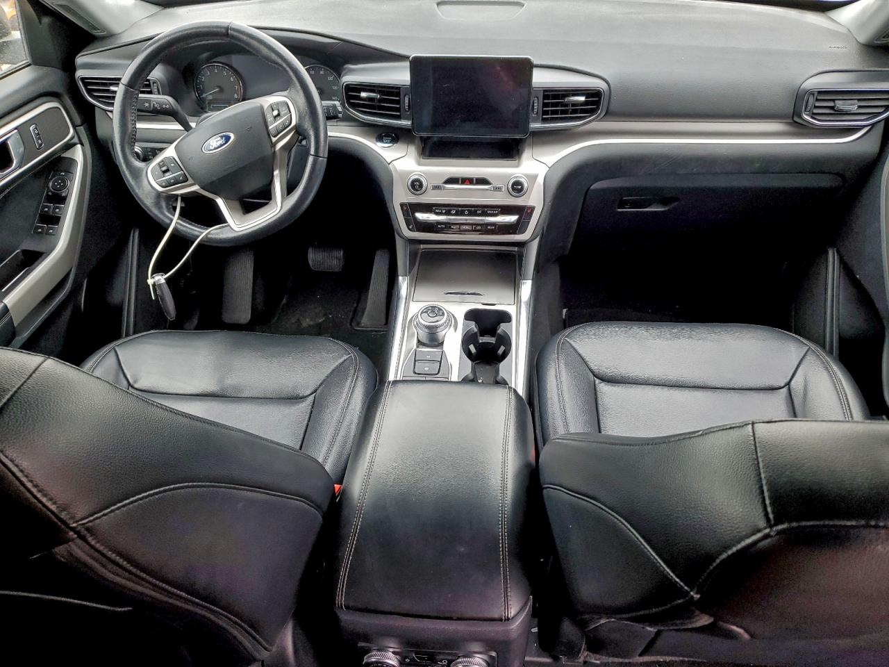 2021 FORD EXPLORER XLT photo 8
