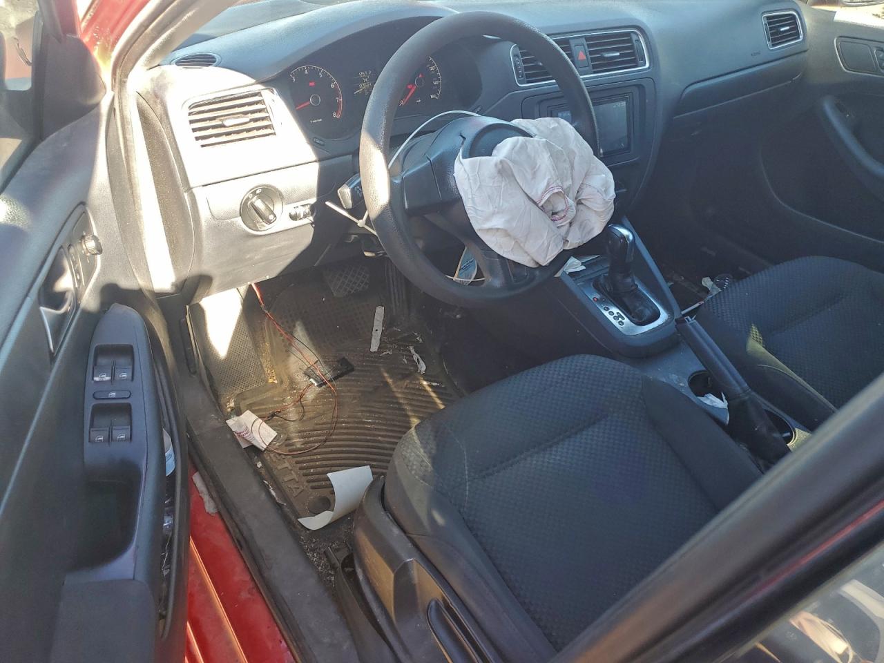2012 VOLKSWAGEN JETTA BASE photo 8