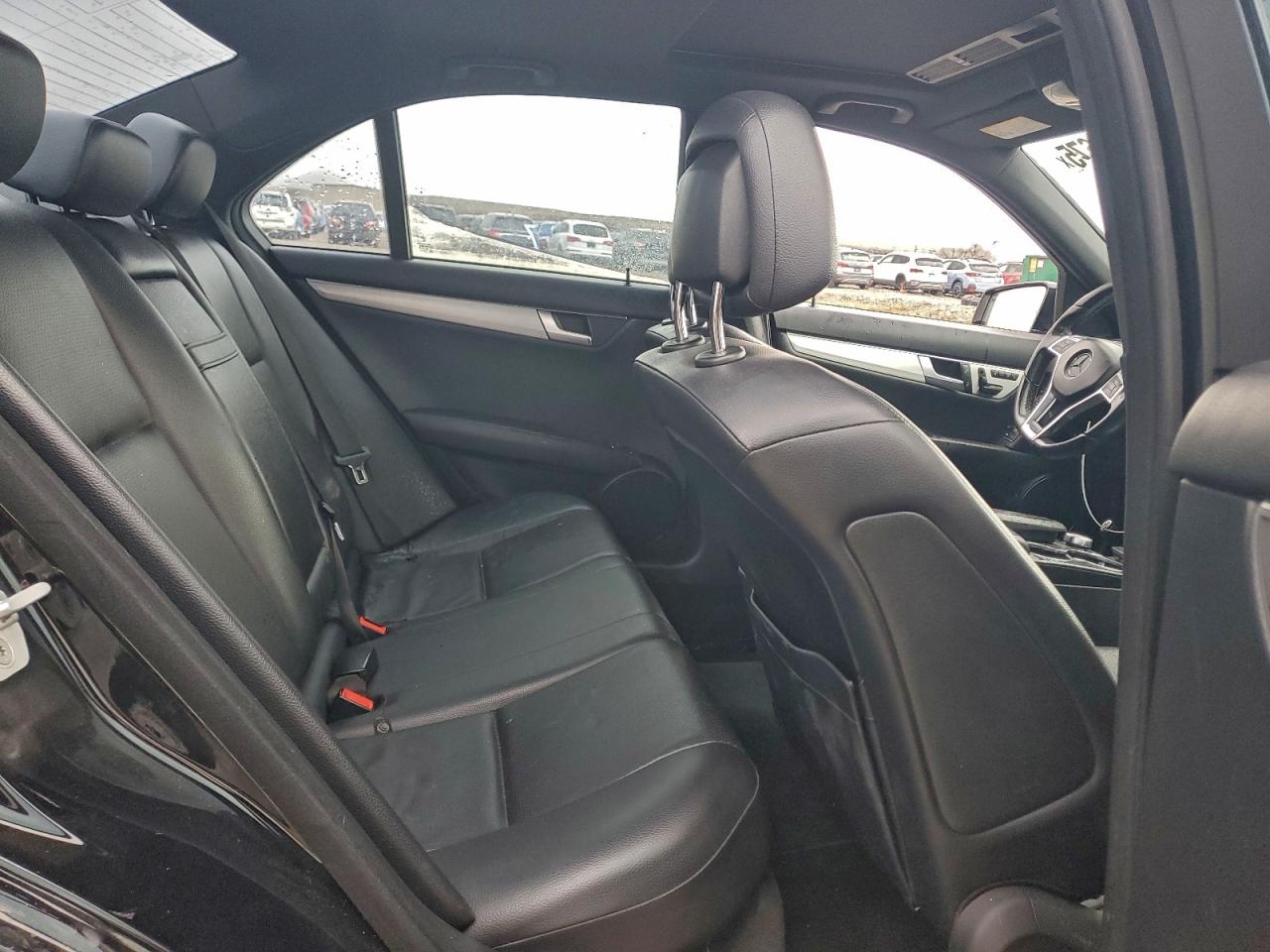 2014 MERCEDES-BENZ C 250 photo 10