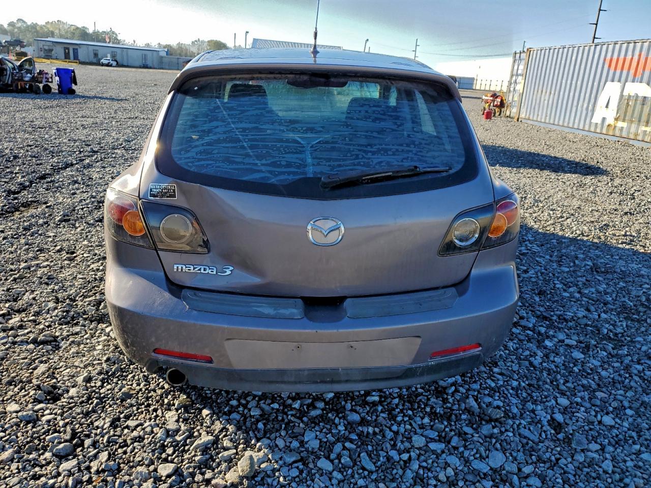 2005 MAZDA 3 HATCHBACK photo 6