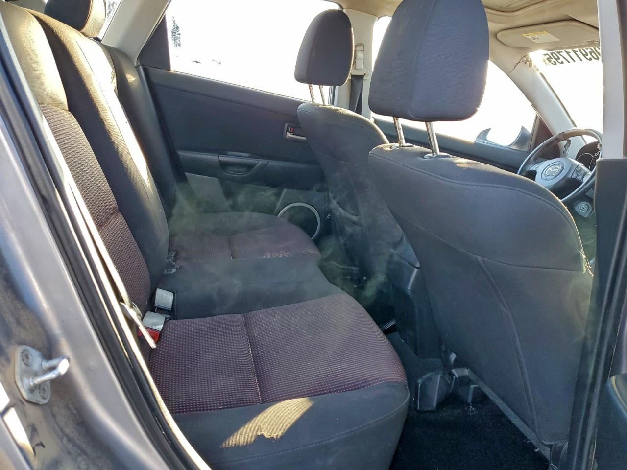 2005 MAZDA 3 HATCHBACK photo 10