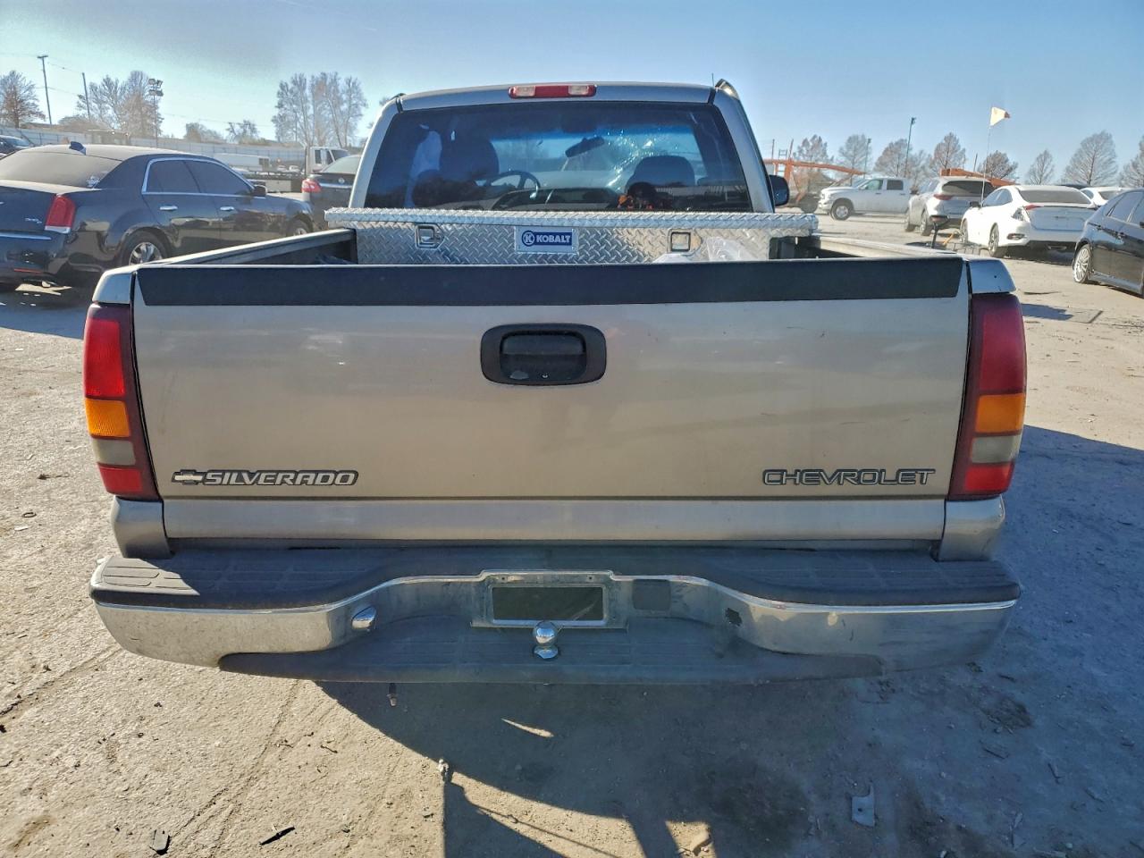 2002 CHEVROLET SILVERADO C1500 photo 6