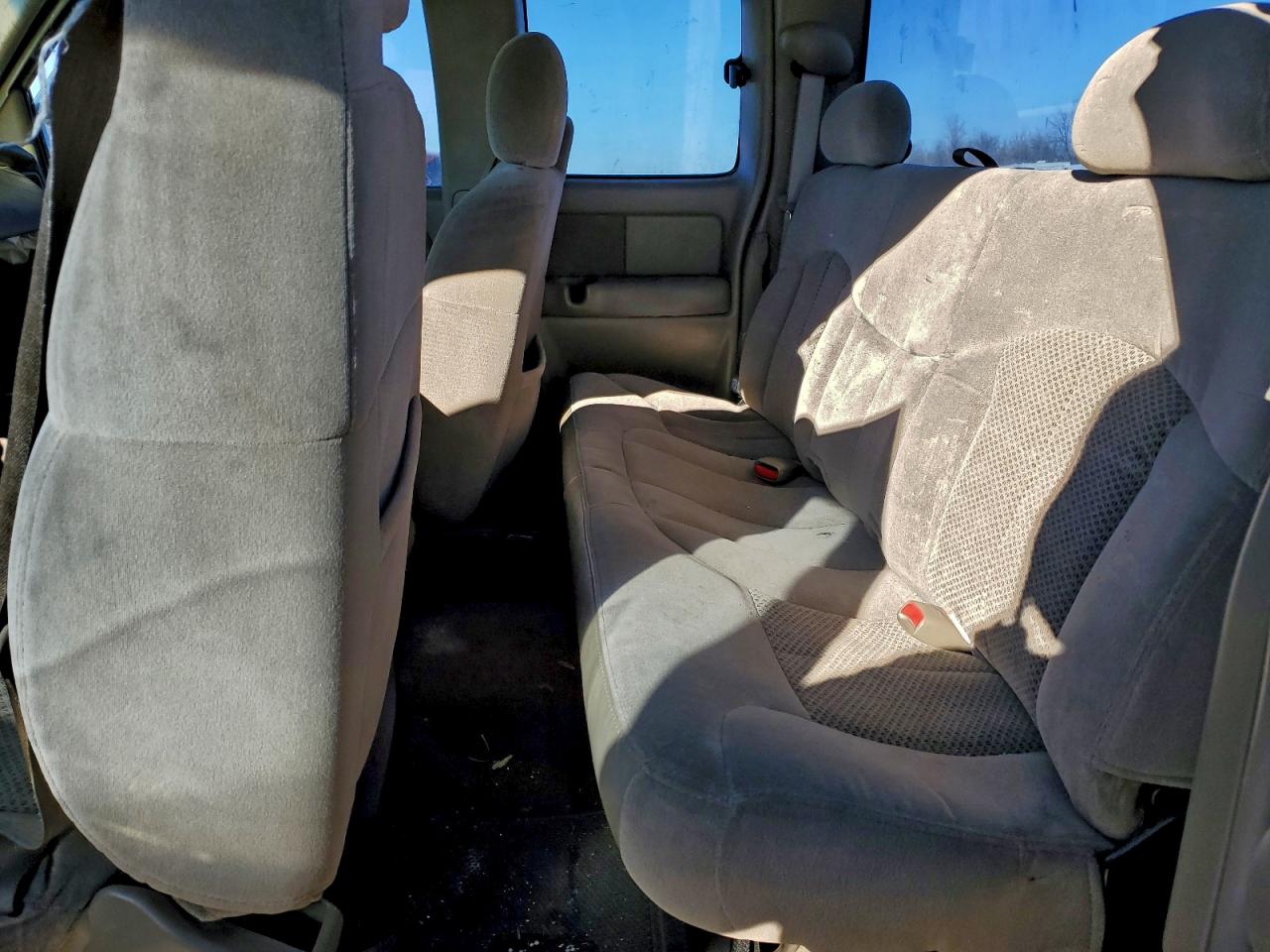 2002 CHEVROLET SILVERADO C1500 photo 10
