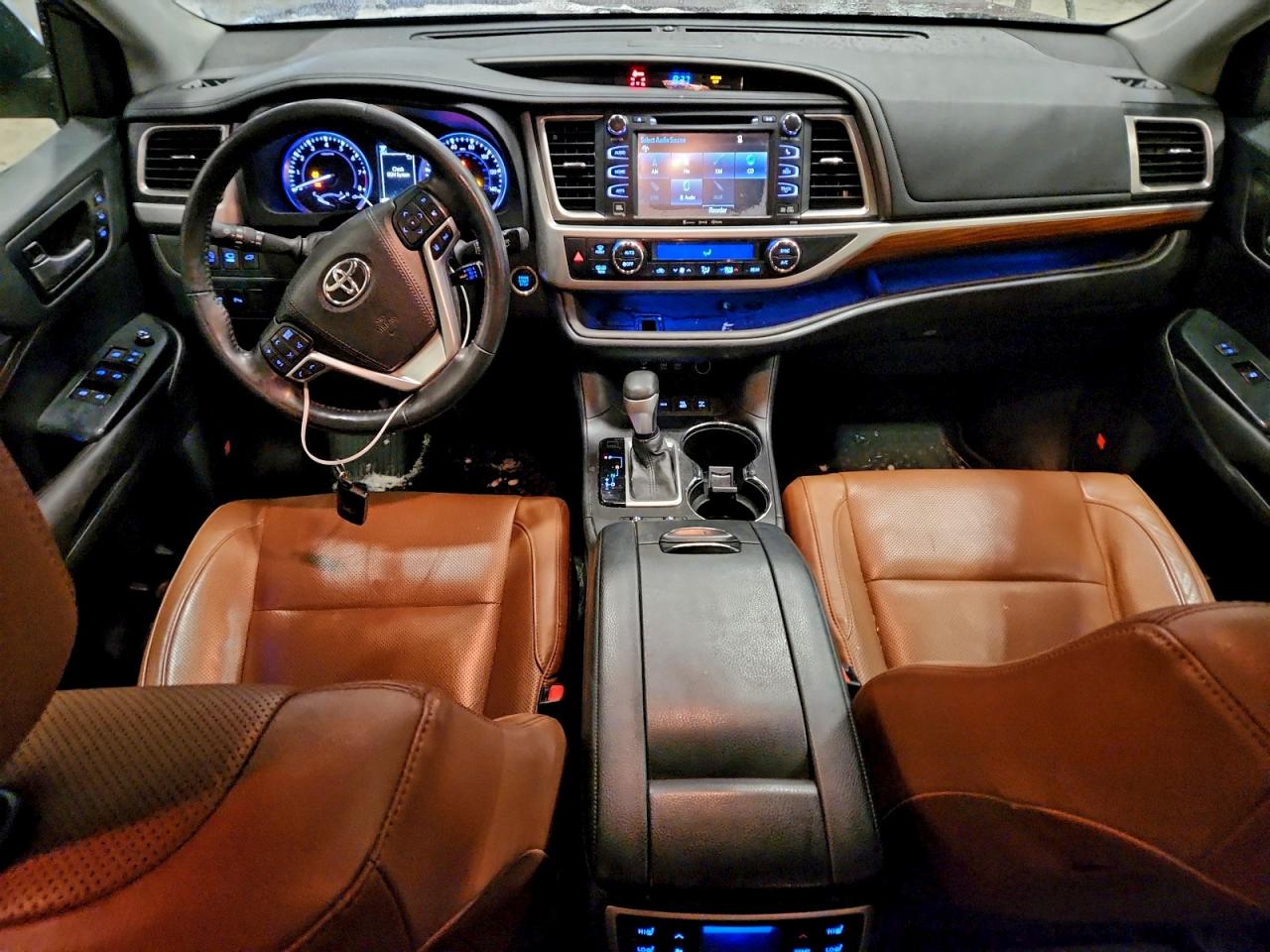 2018 TOYOTA HIGHLANDER LIMITED photo 8