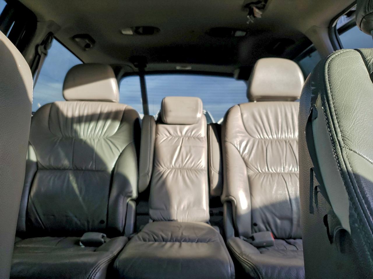 2010 HONDA ODYSSEY EXL photo 10
