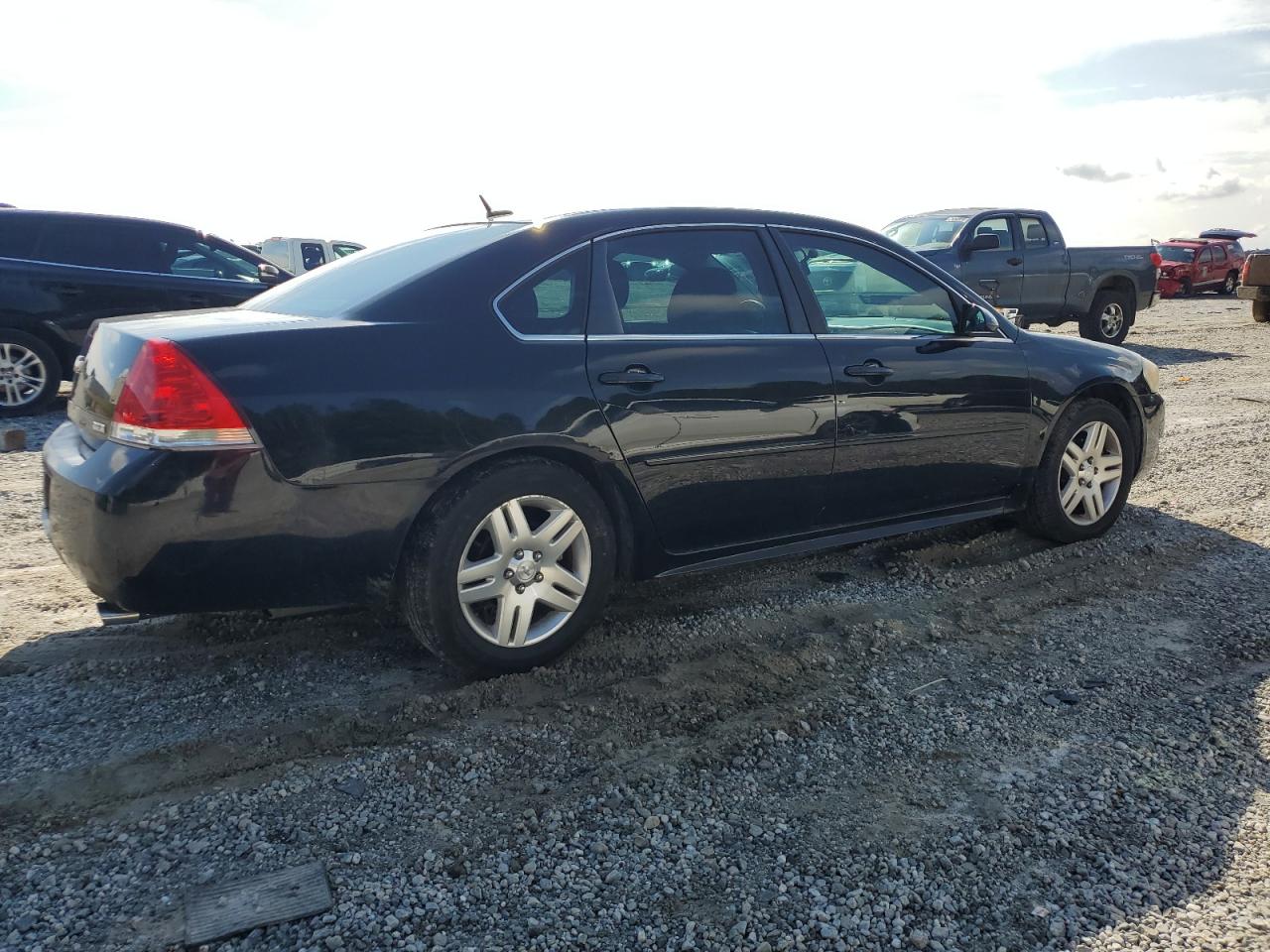 2013 CHEVROLET IMPALA LT photo 3