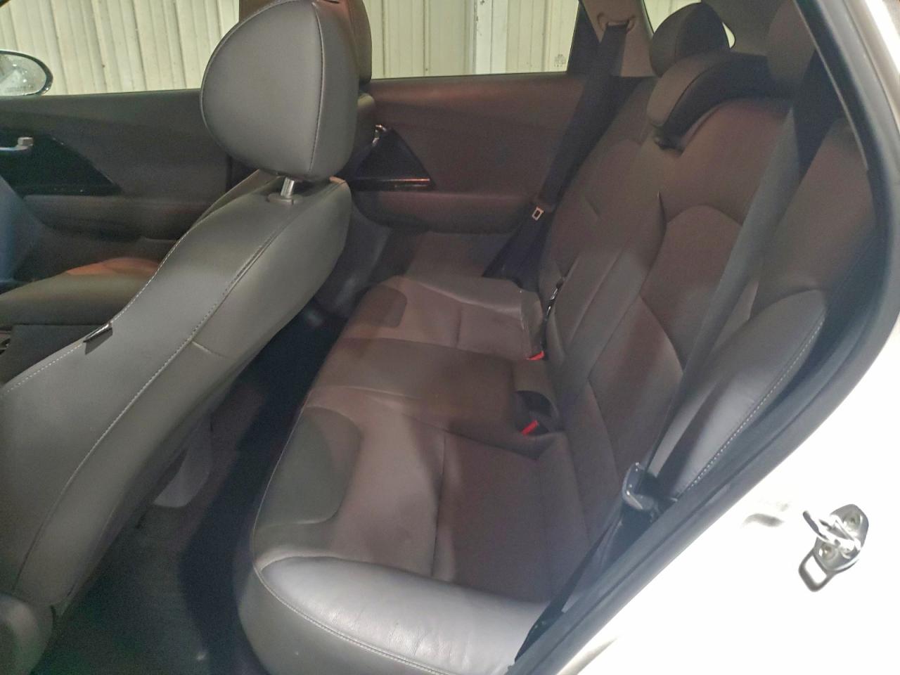 2017 KIA NIRO EX photo 21
