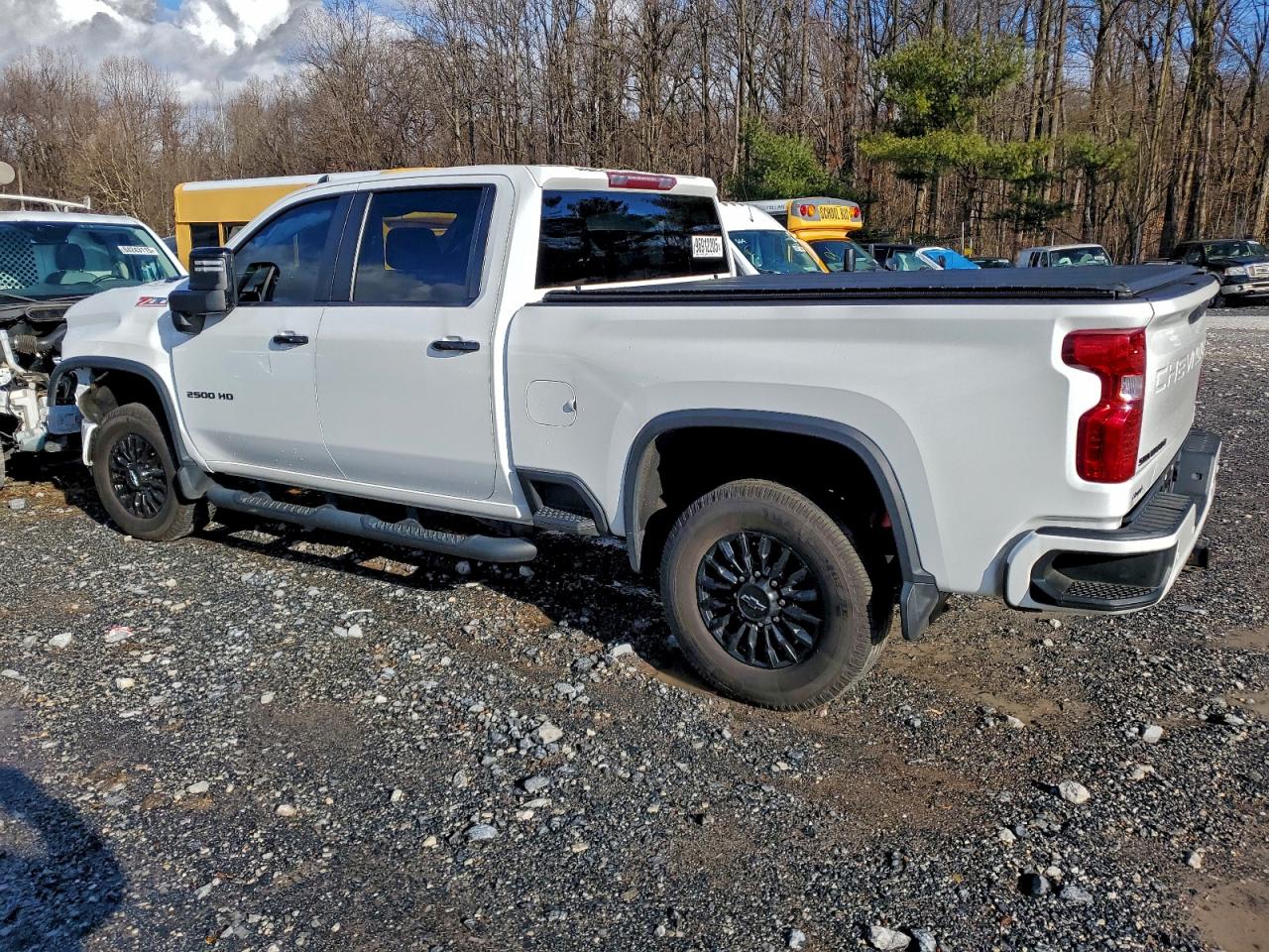 2021 CHEVROLET SILVERADO K2500 HEAVY DUTY LT photo 2