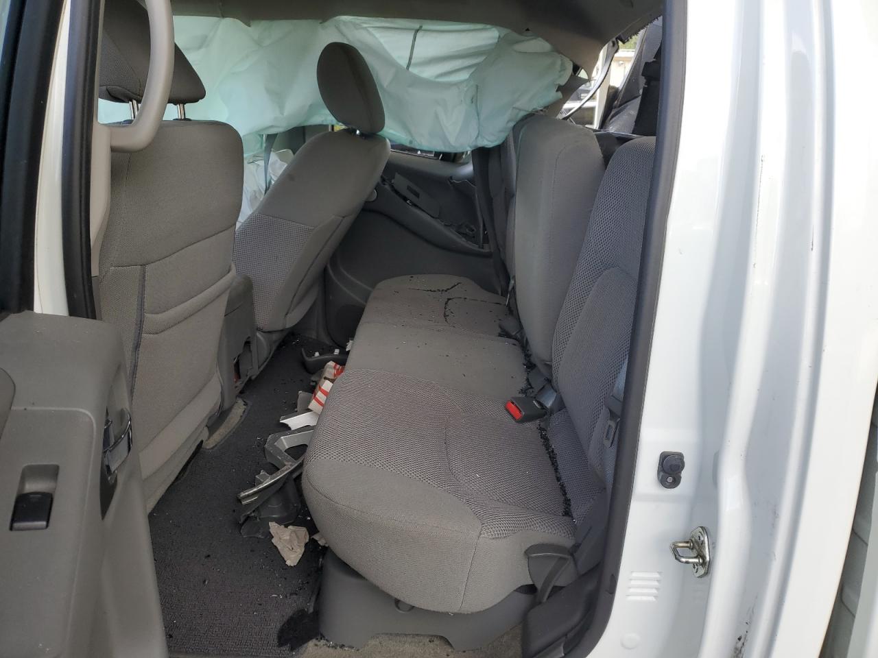 2018 NISSAN FRONTIER S photo 19