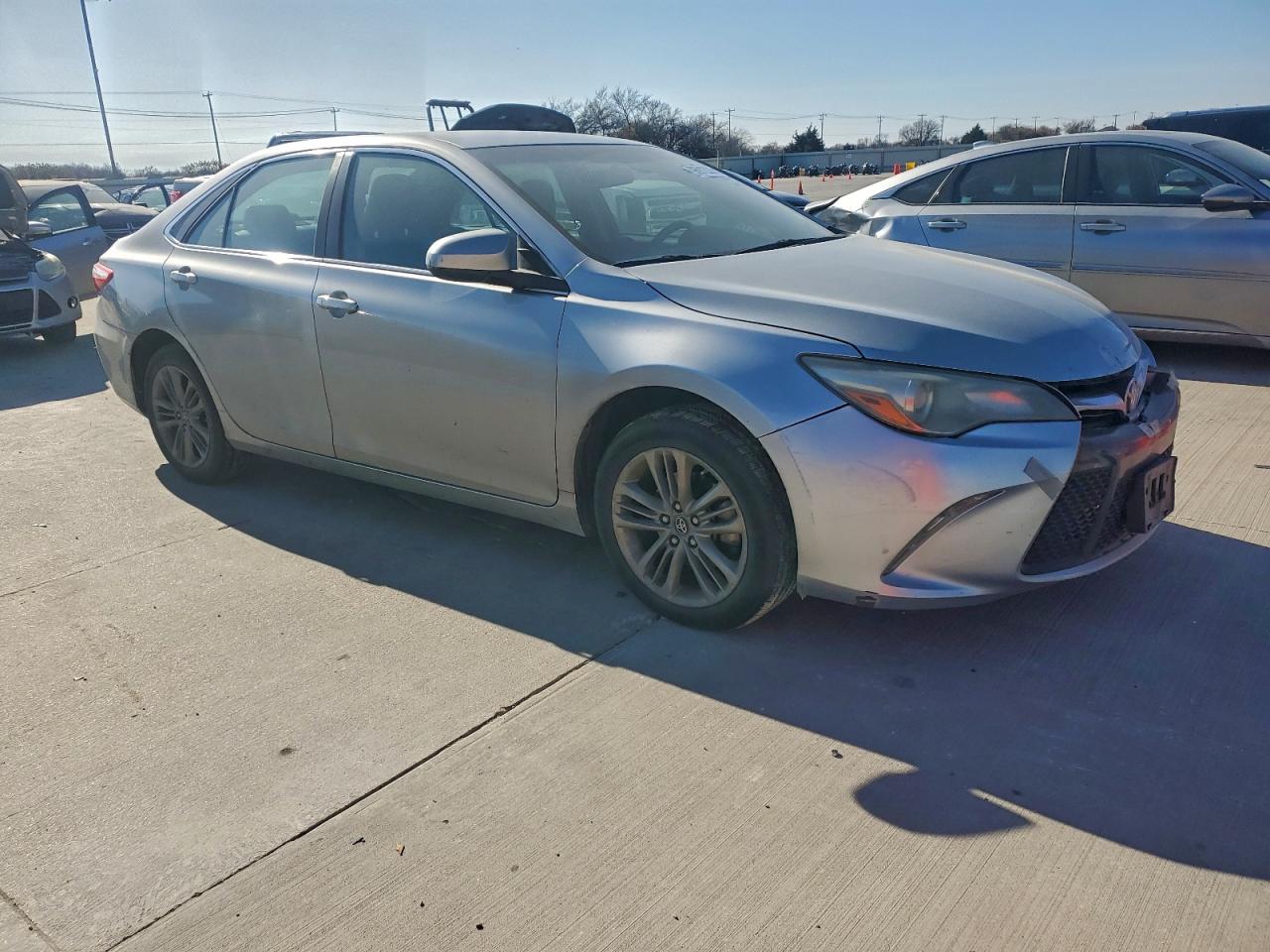 2017 TOYOTA CAMRY LE photo 4