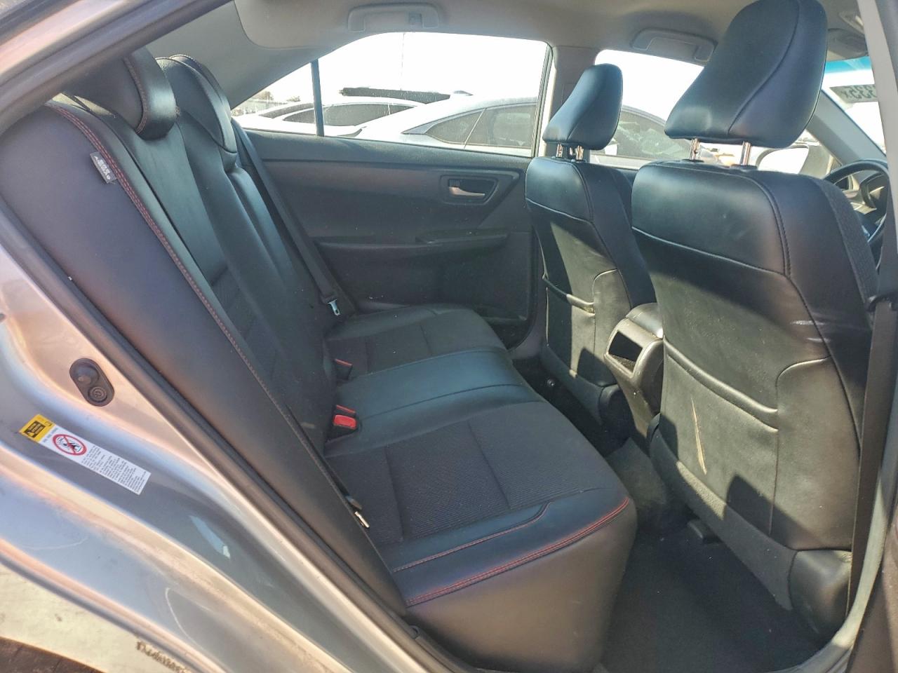 2017 TOYOTA CAMRY LE photo 10
