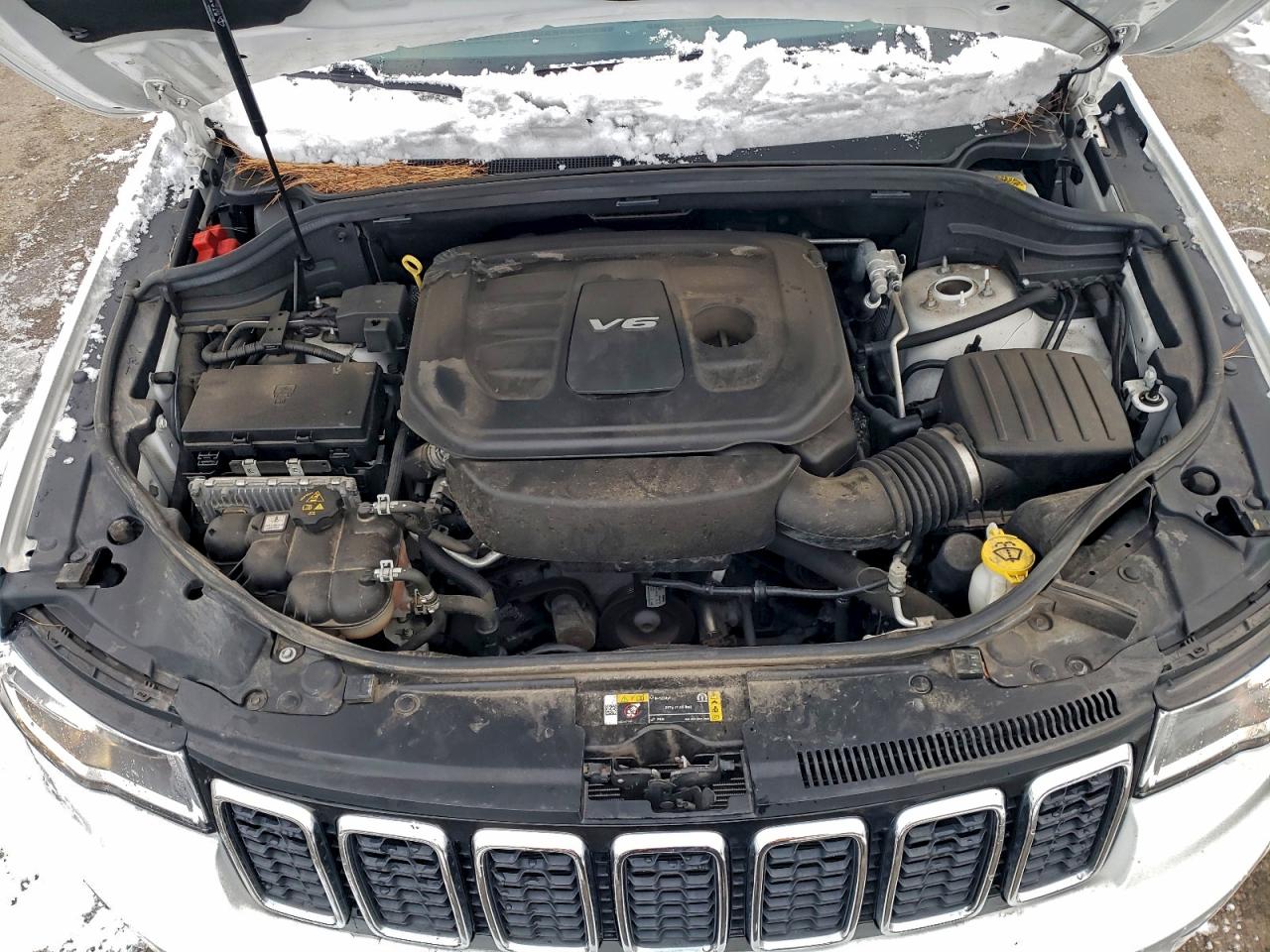 2018 JEEP GRAND CHEROKEE LIMITED photo 12