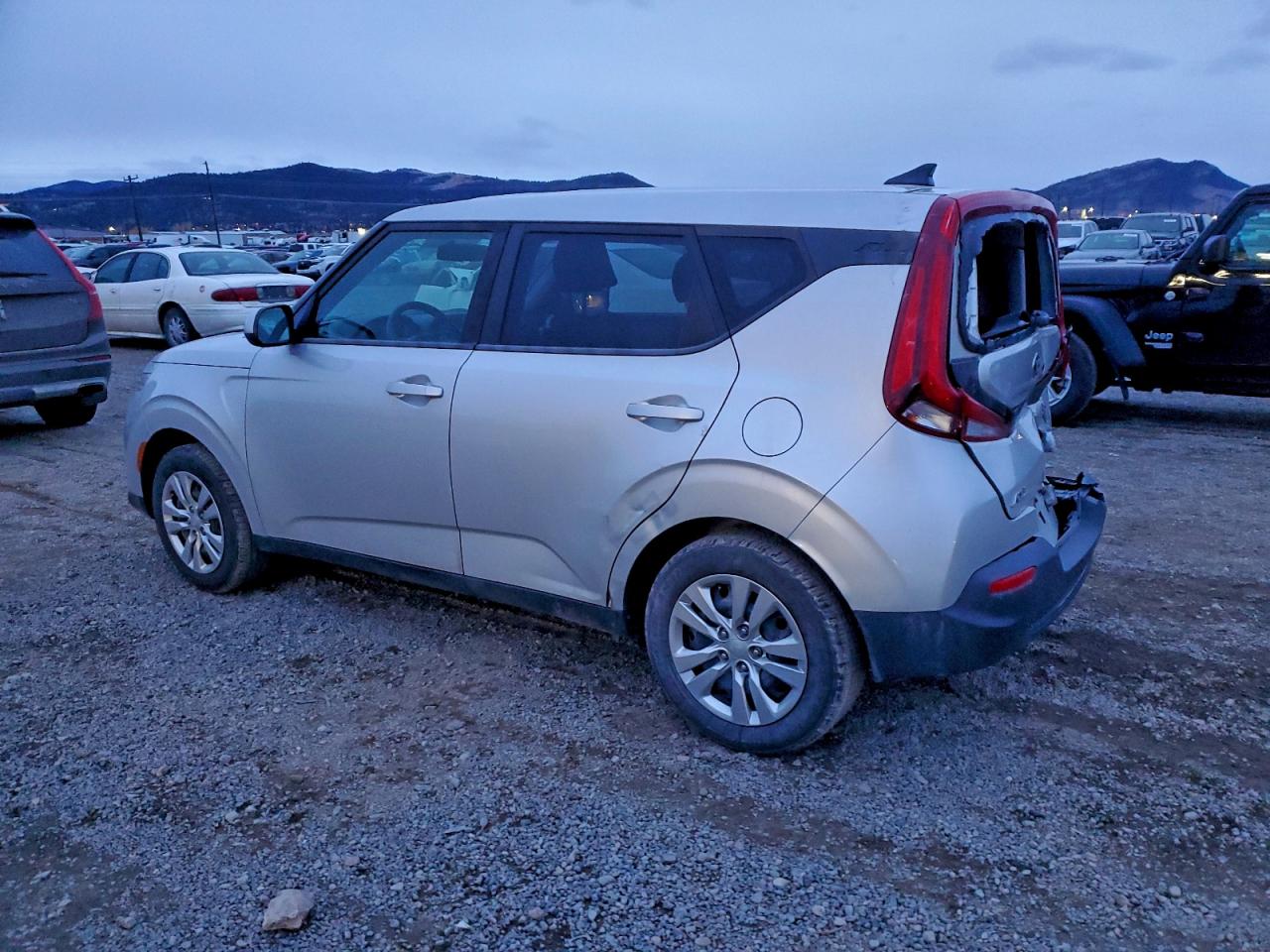 2020 KIA SOUL LX photo 2