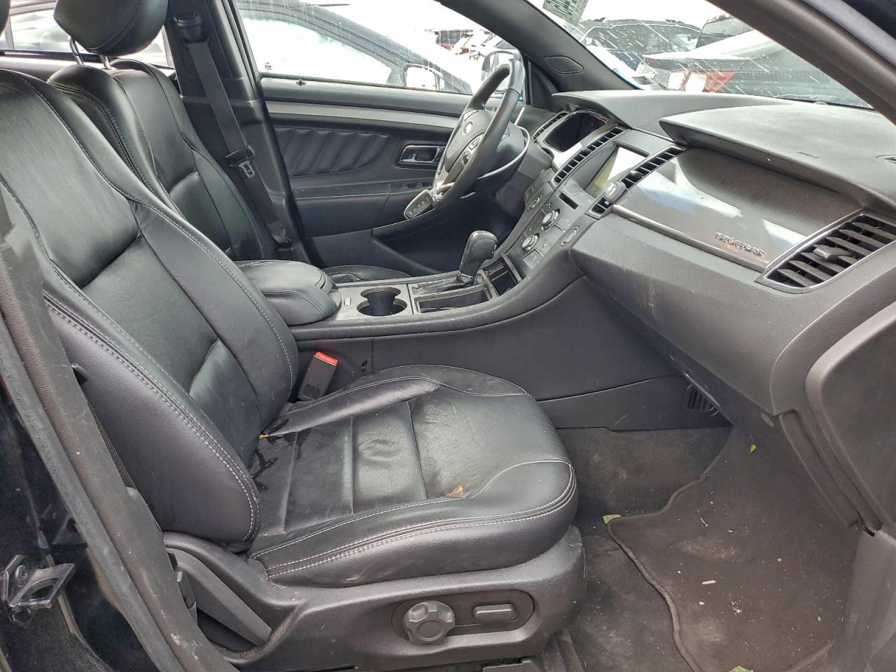 2018 FORD TAURUS SEL photo 13