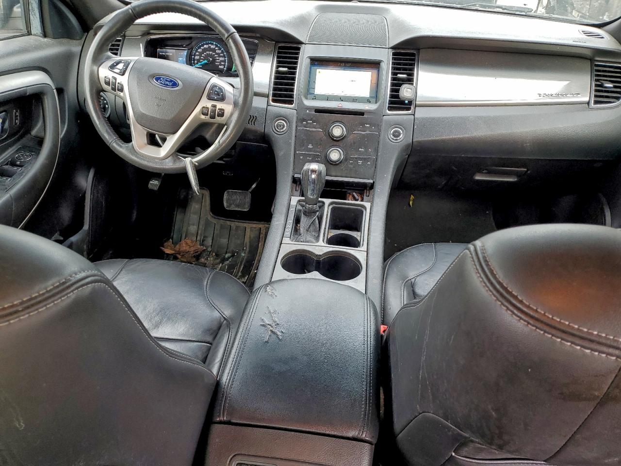 2018 FORD TAURUS SEL photo 15