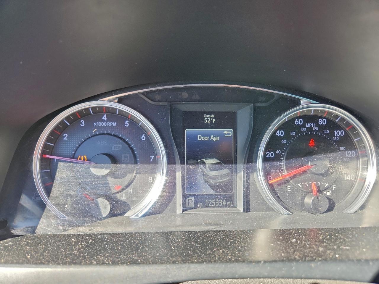 2015 TOYOTA CAMRY LE photo 9