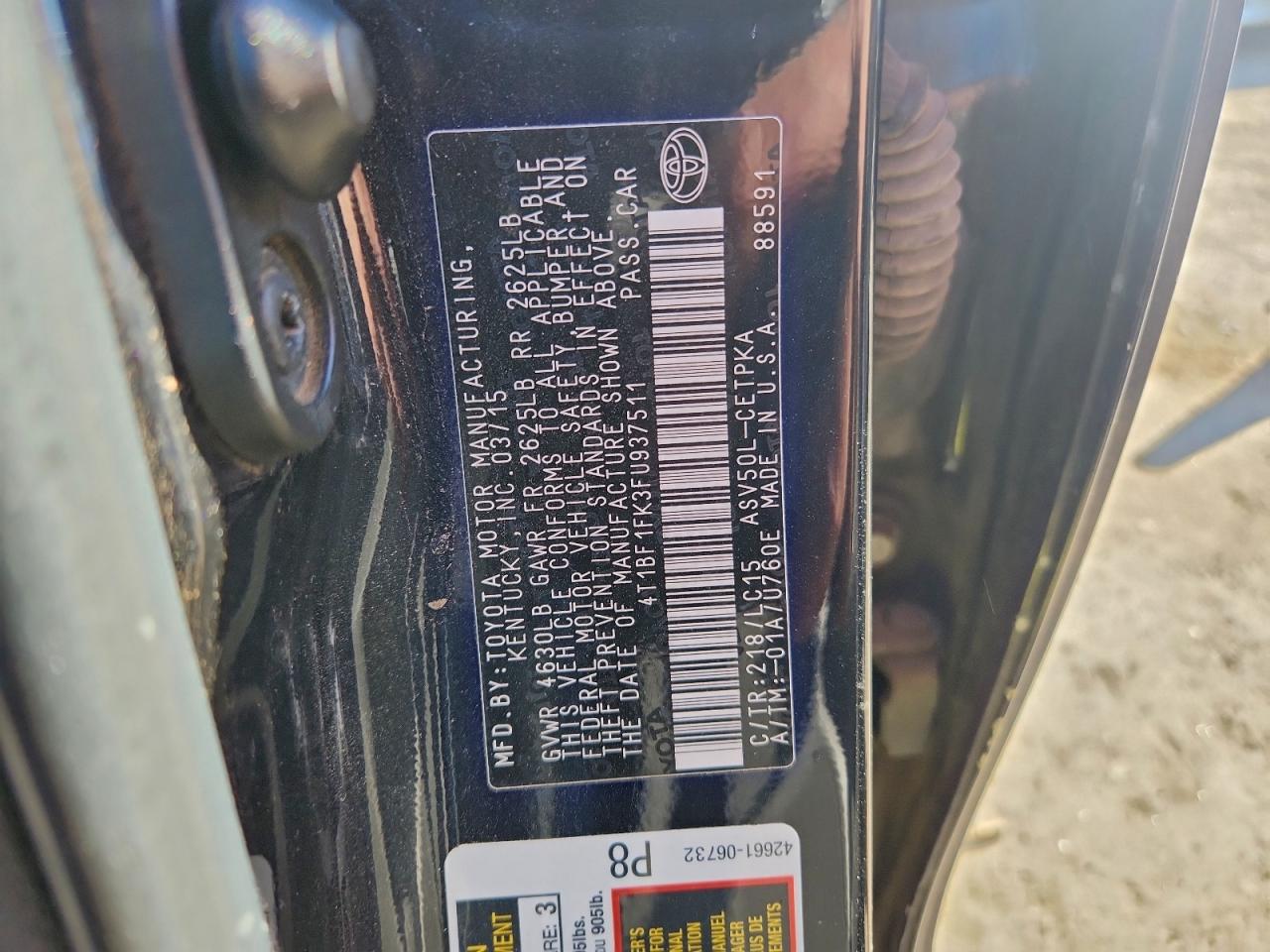 2015 TOYOTA CAMRY LE photo 12