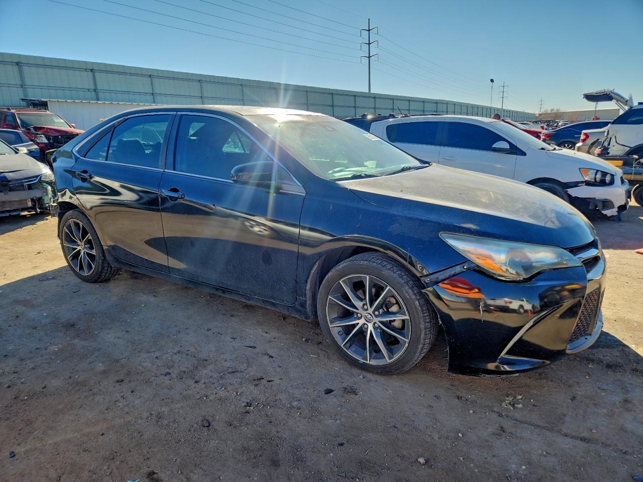 2015 TOYOTA CAMRY LE photo 4