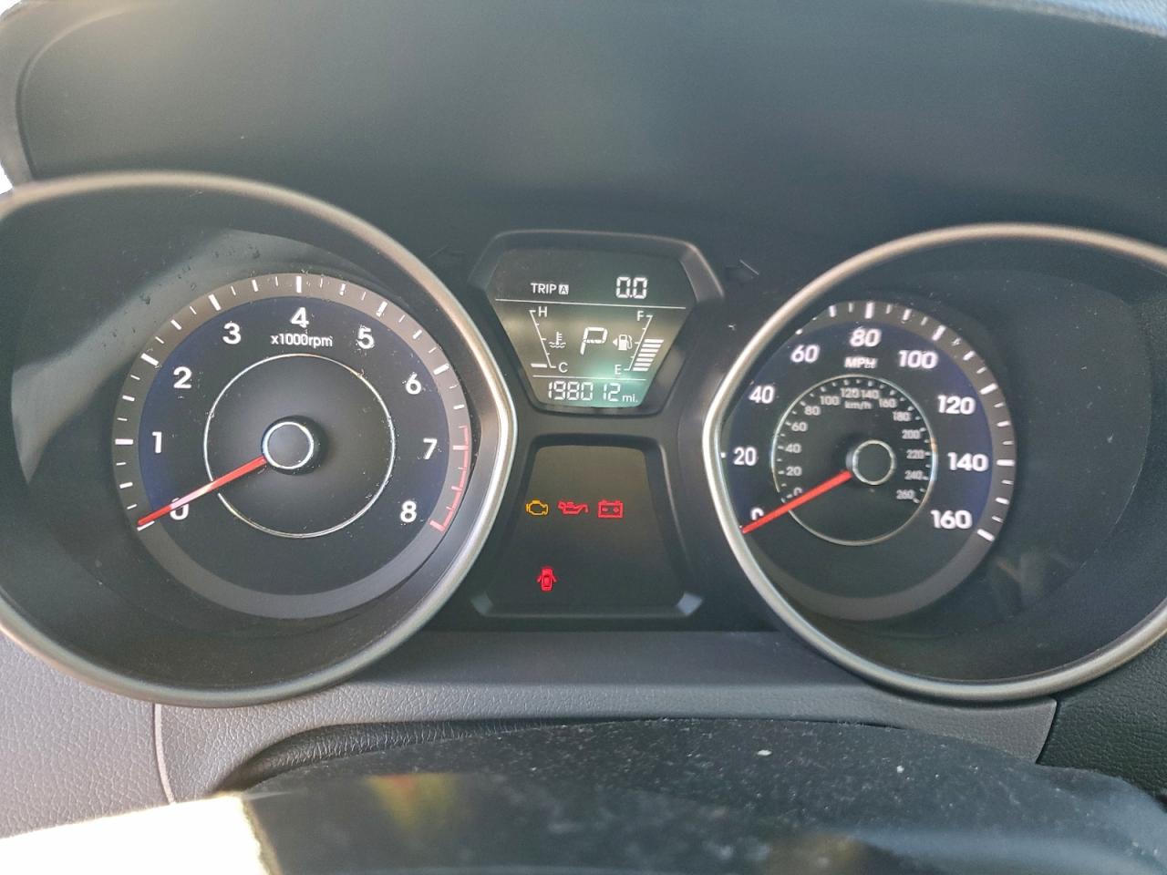 2015 HYUNDAI ELANTRA SE photo 9