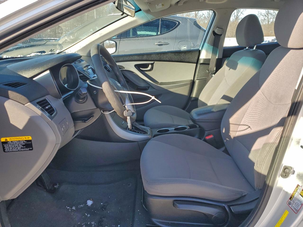 2015 HYUNDAI ELANTRA SE photo 7
