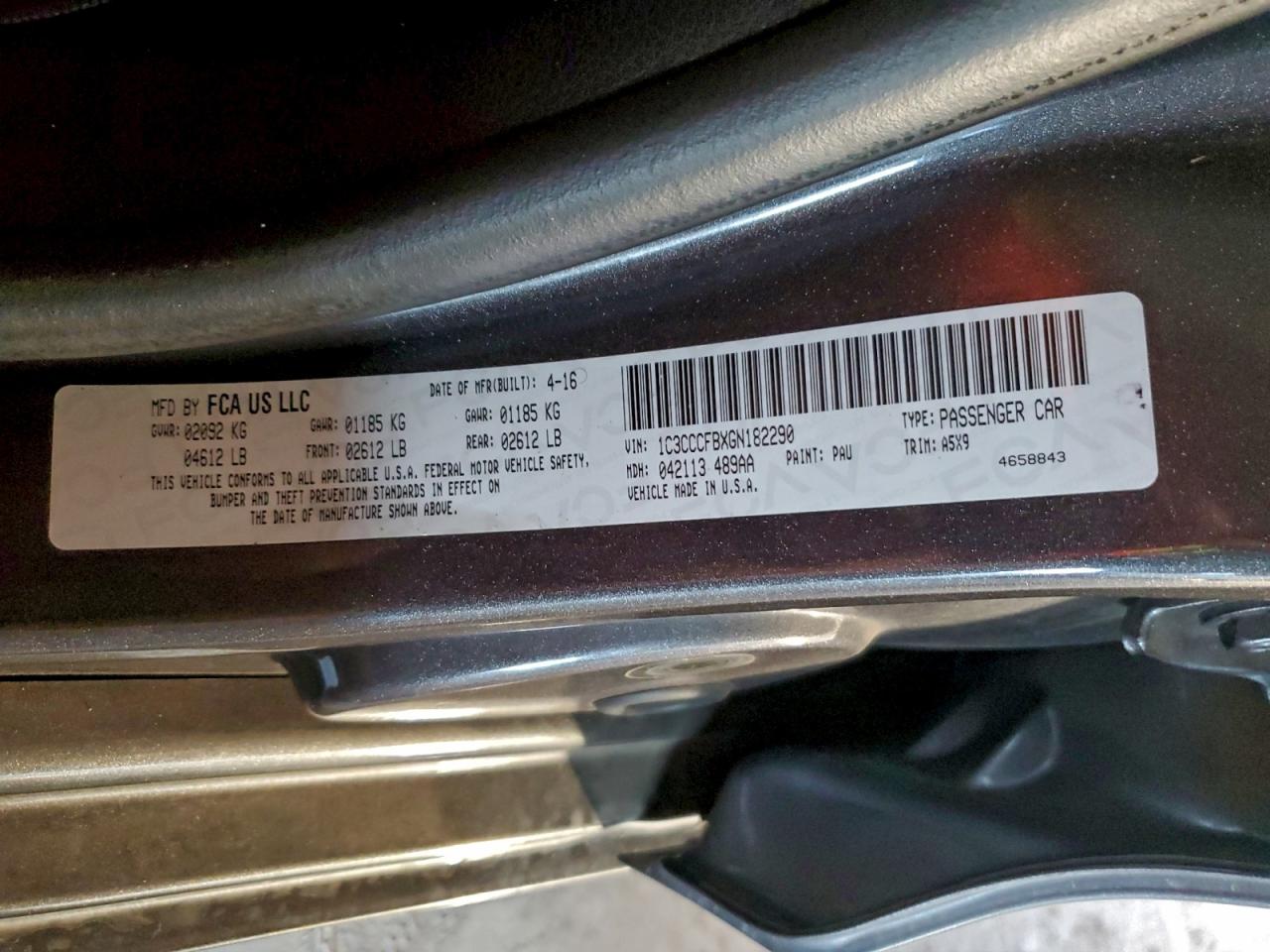 2016 CHRYSLER 200 LX photo 12