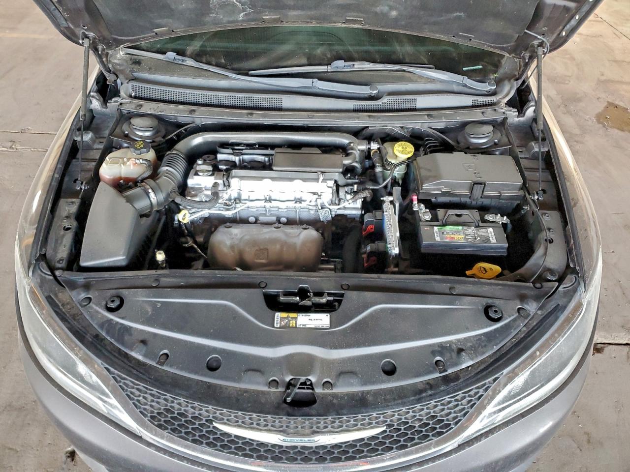 2016 CHRYSLER 200 LX photo 11