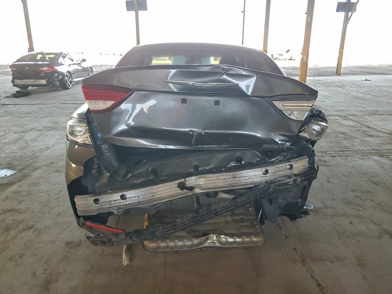 2016 CHRYSLER 200 LX photo 6