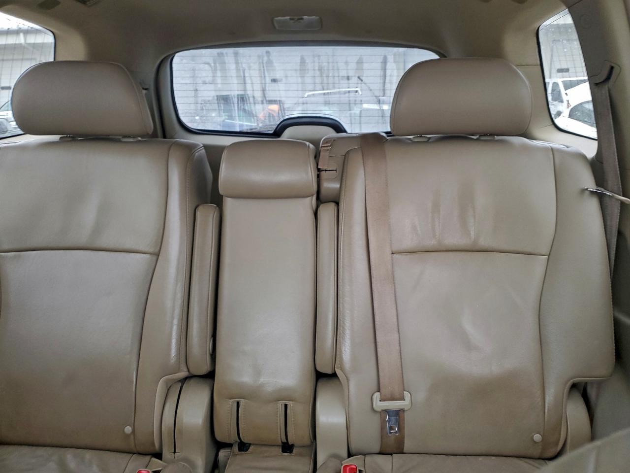 2012 TOYOTA HIGHLANDER BASE photo 10