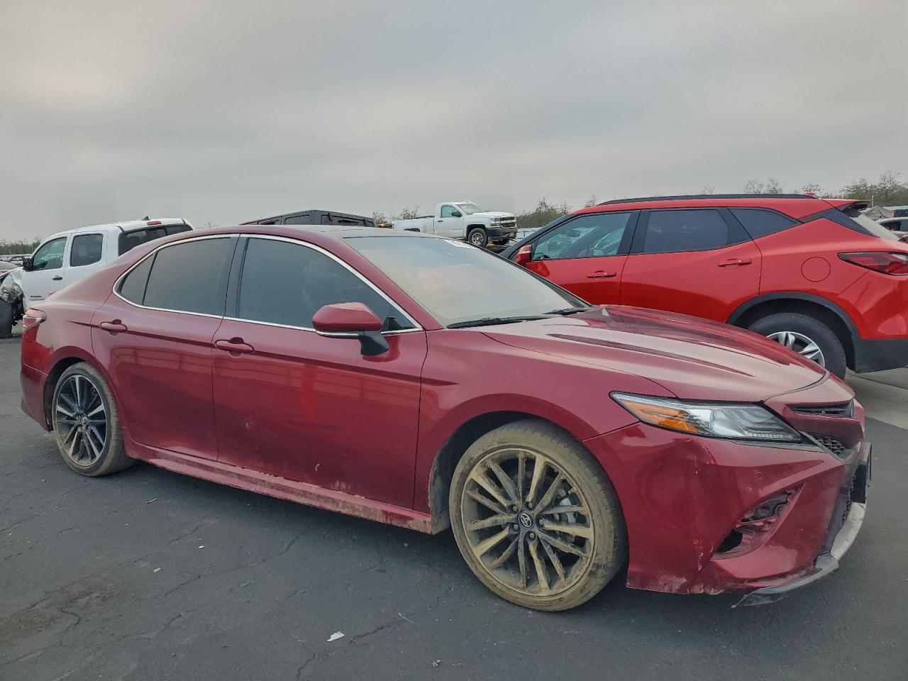 2018 TOYOTA CAMRY XSE photo 4