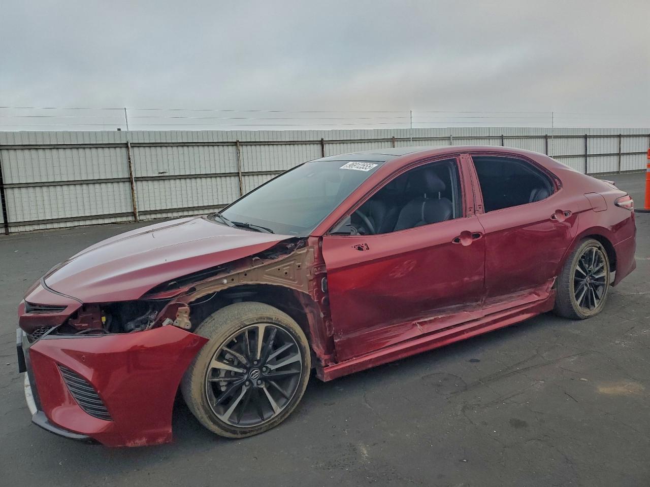 2018 TOYOTA CAMRY