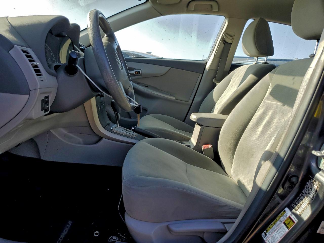 2010 TOYOTA COROLLA BASE photo 7