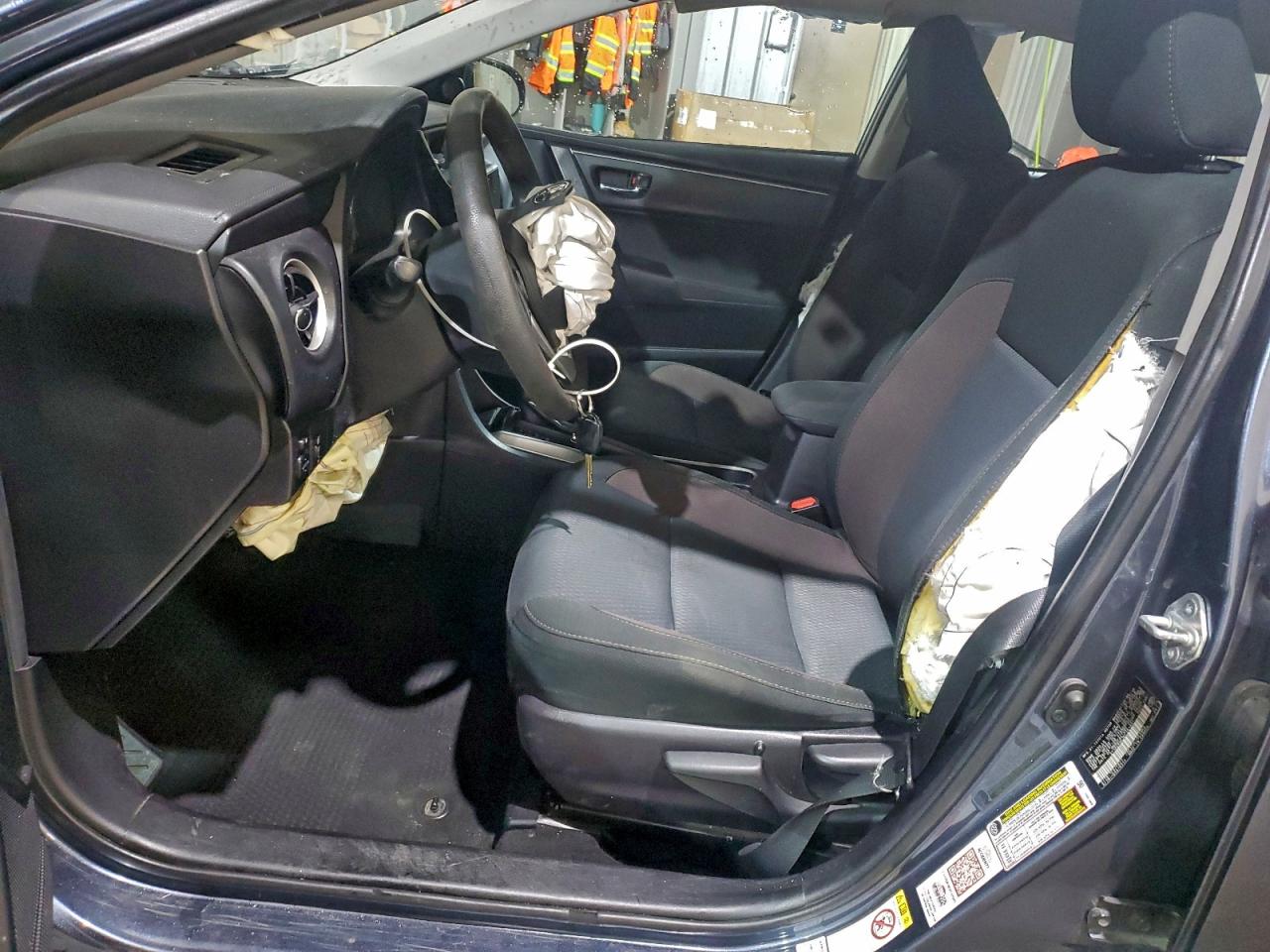 2019 TOYOTA COROLLA LE photo 7