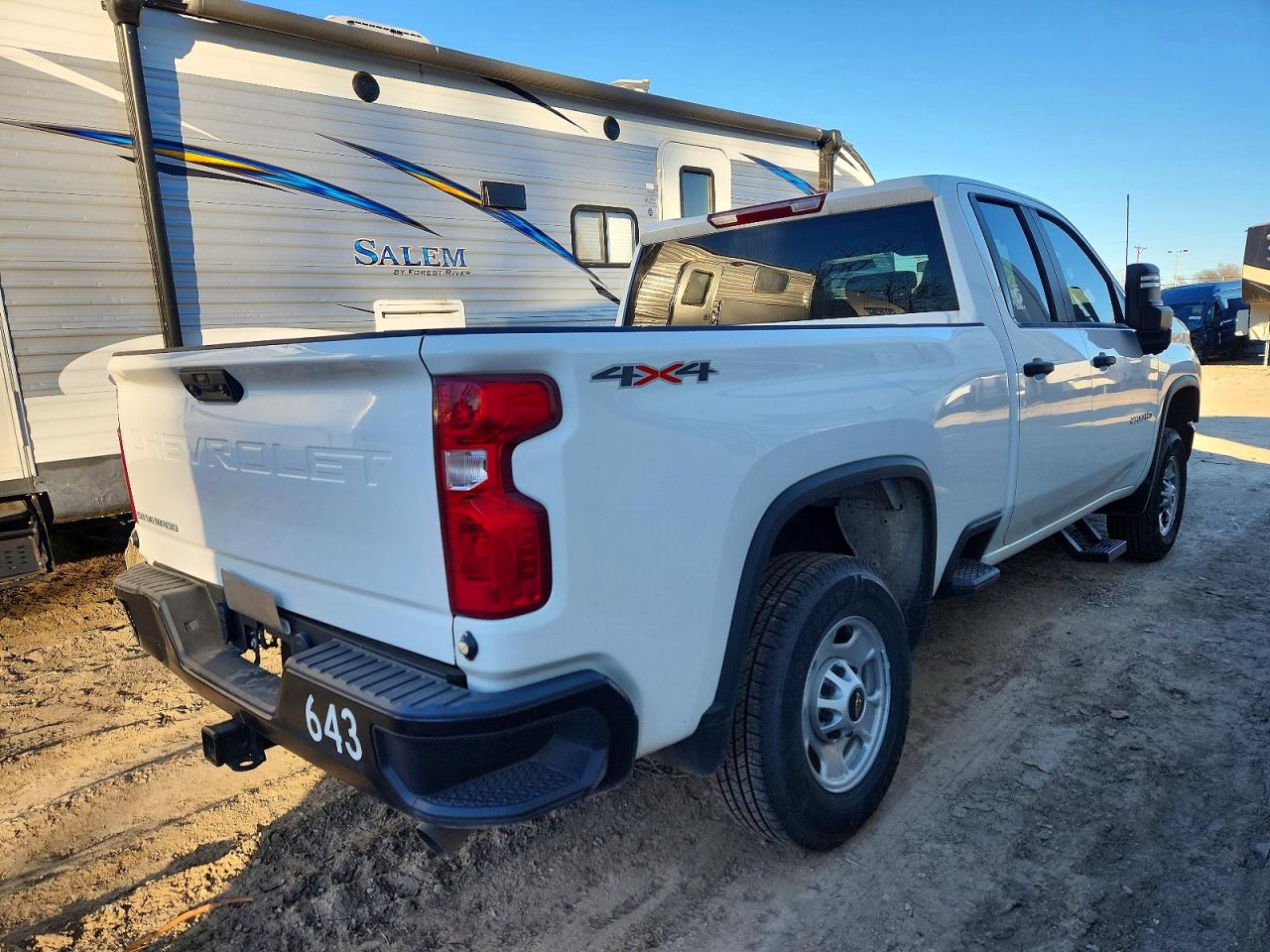 2023 CHEVROLET SILVERADO K2500 HEAVY DUTY photo 3
