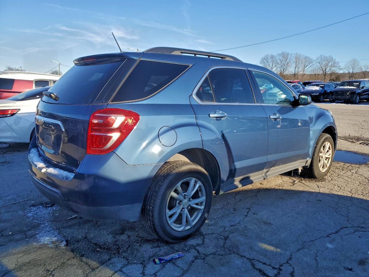 2017 CHEVROLET EQUINOX LT photo 3