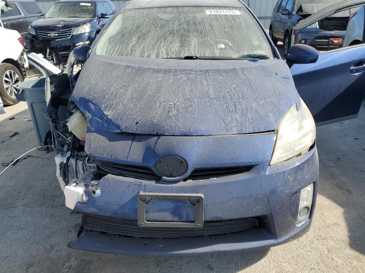 2011 TOYOTA PRIUS photo 11