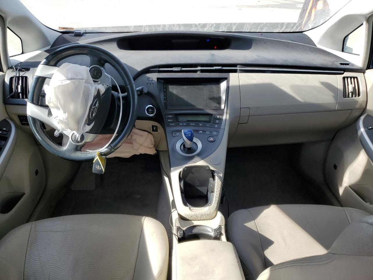 2011 TOYOTA PRIUS photo 8