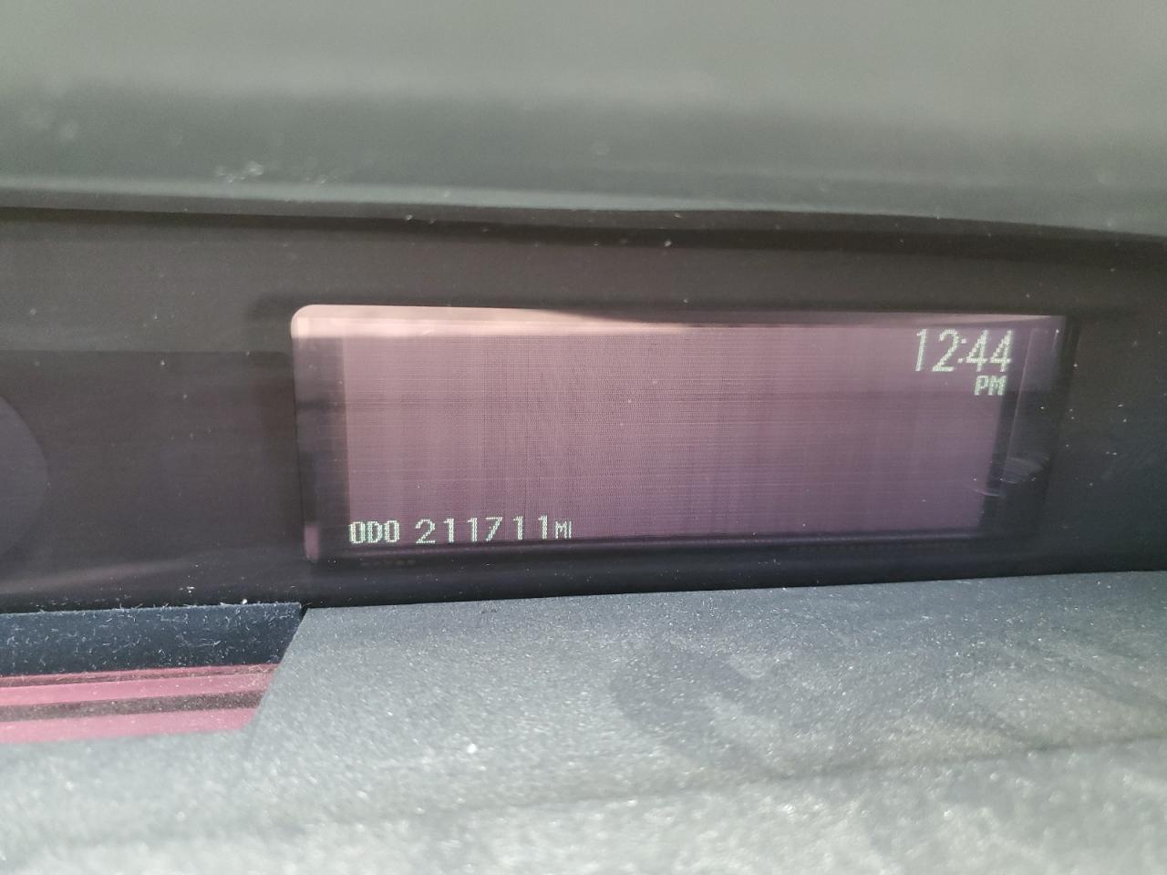 2011 TOYOTA PRIUS photo 9
