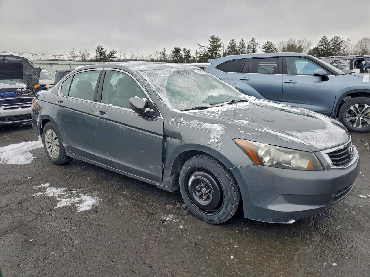 2010 HONDA ACCORD LX photo 4