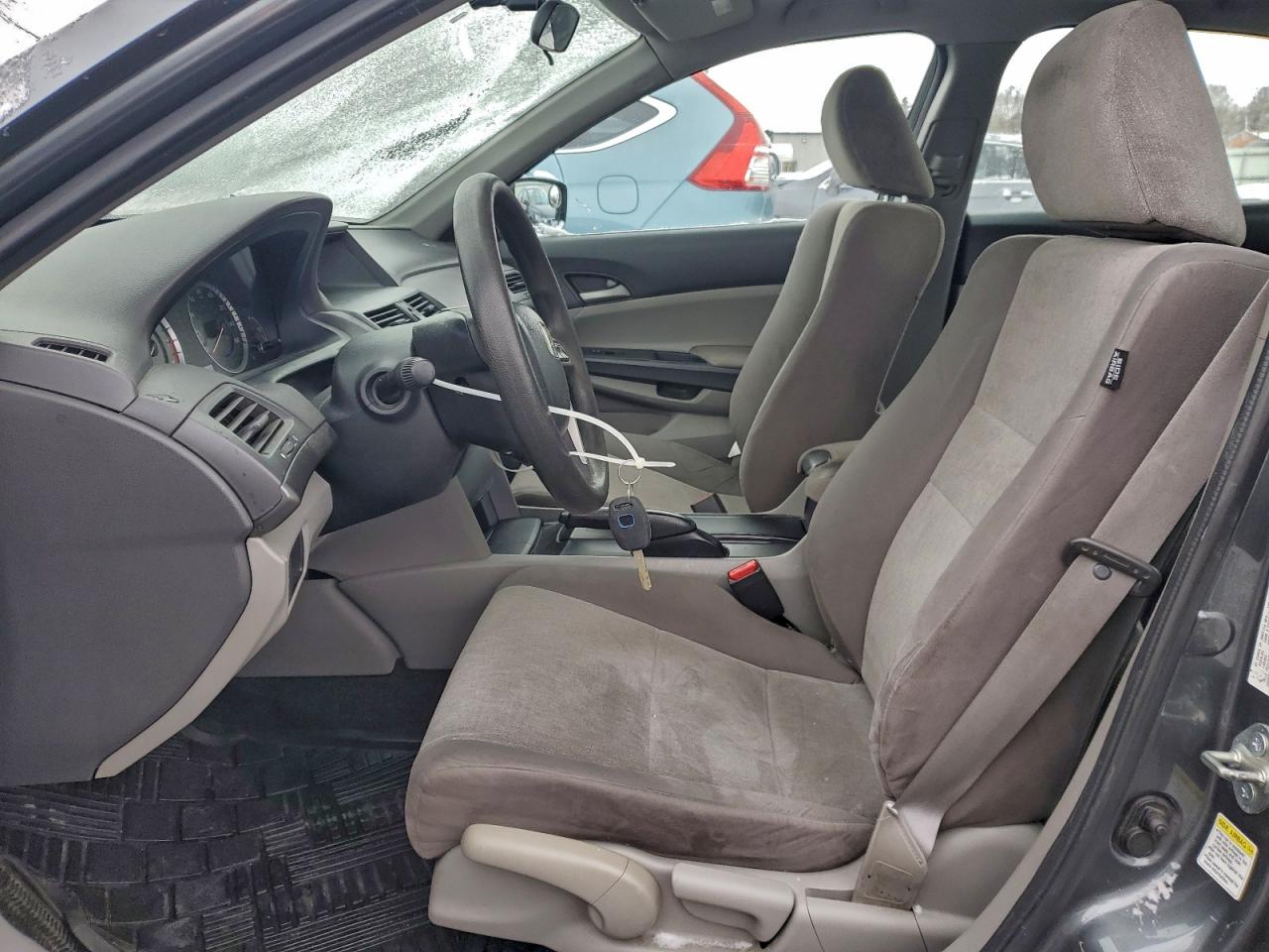 2010 HONDA ACCORD LX photo 7