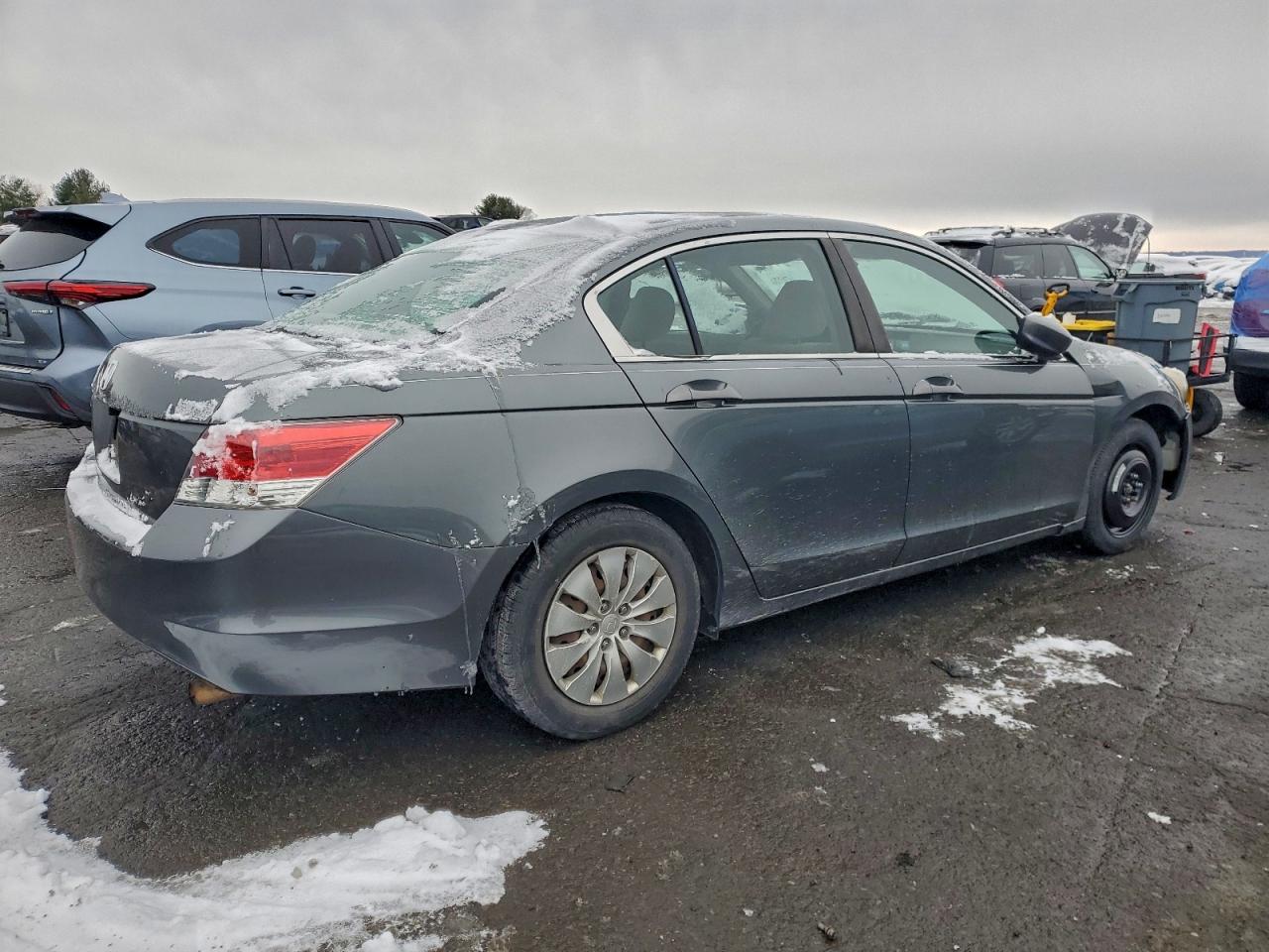 2010 HONDA ACCORD LX photo 3
