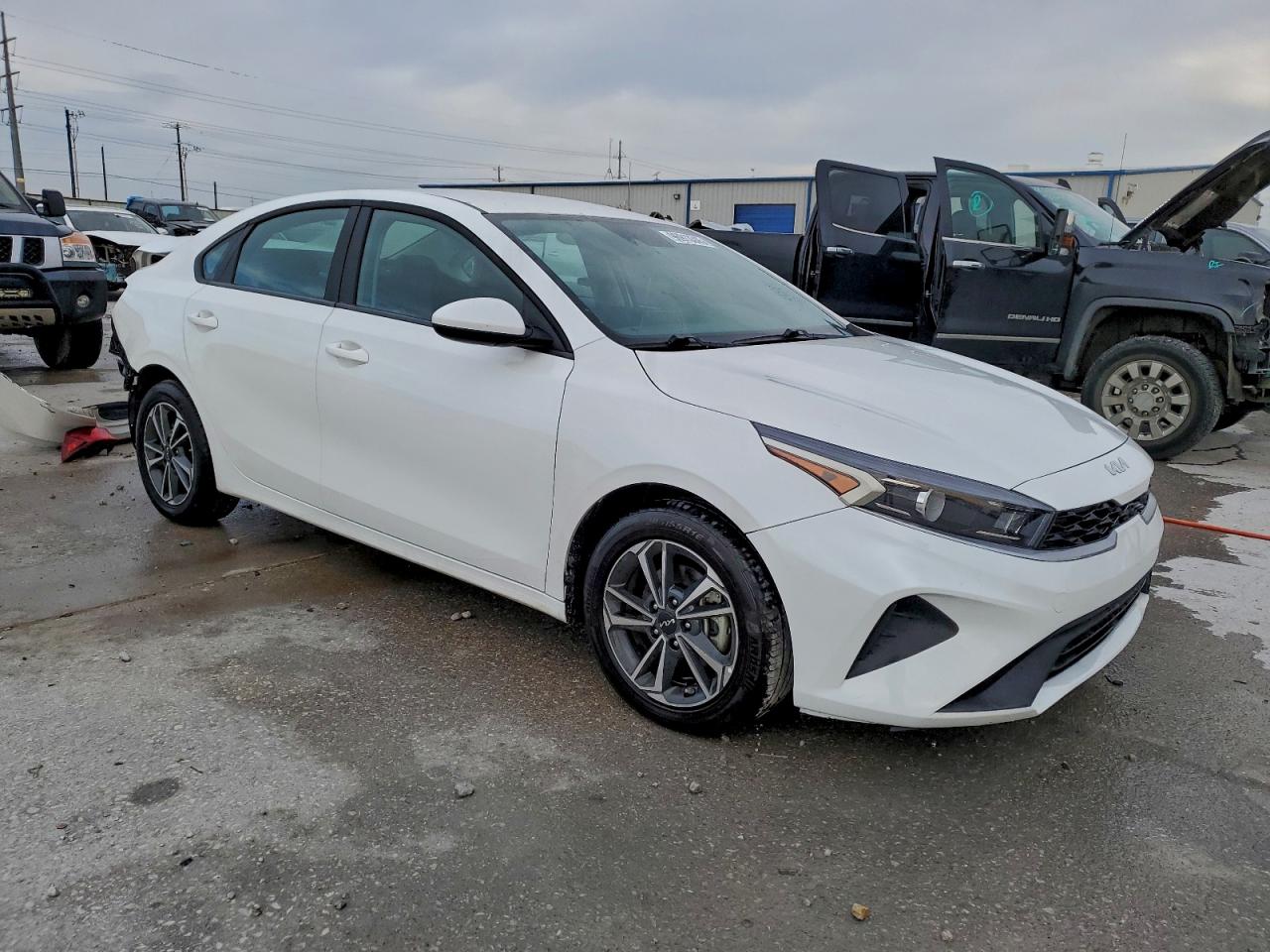 2024 KIA FORTE LXS photo 7