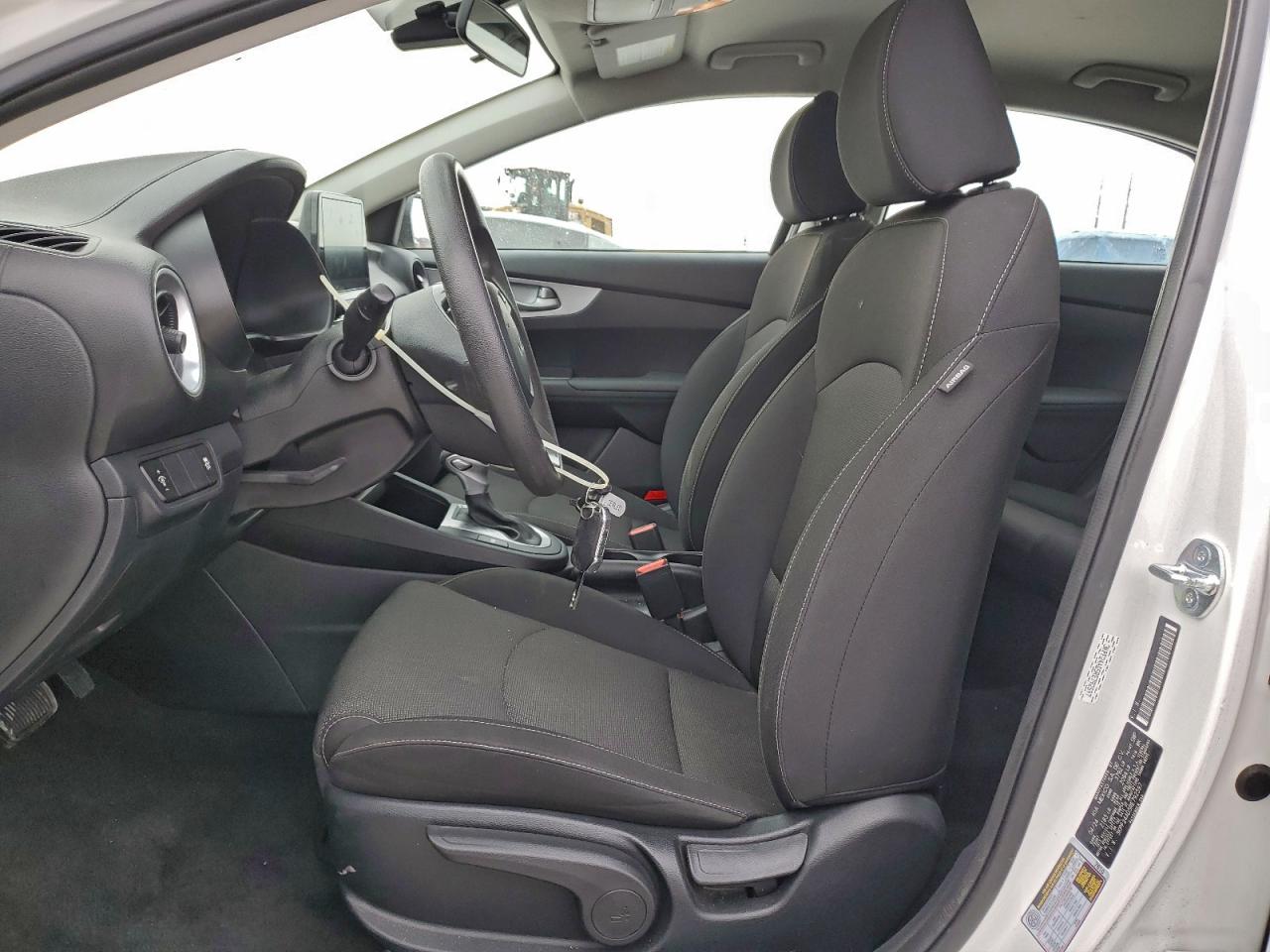 2024 KIA FORTE LXS photo 13