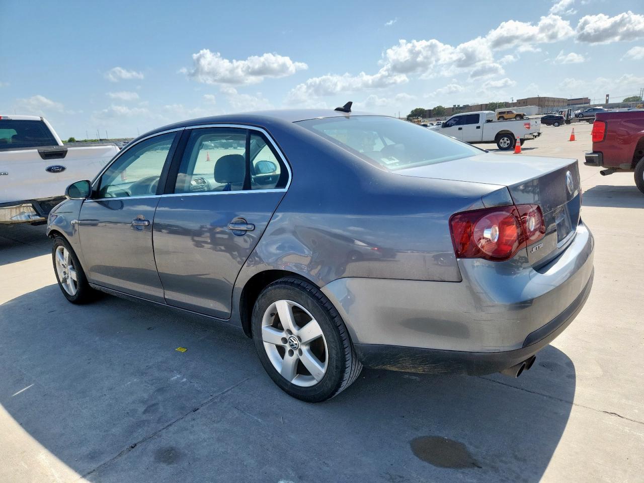 2008 VOLKSWAGEN JETTA SE photo 4