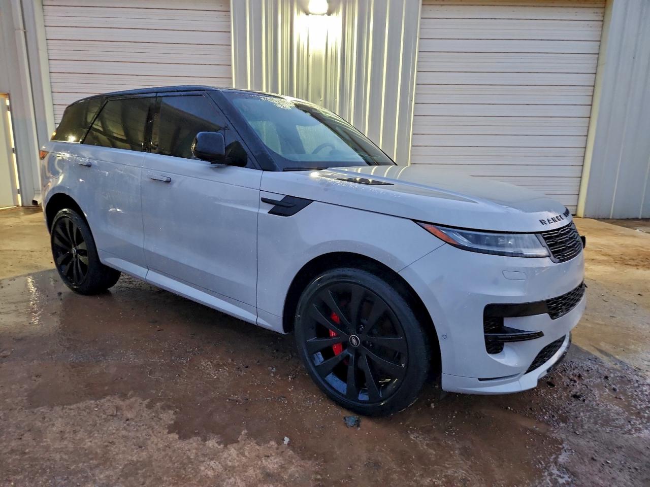 2024 LAND ROVER RANGE ROVER SPORT DYNAMIC SE photo 4