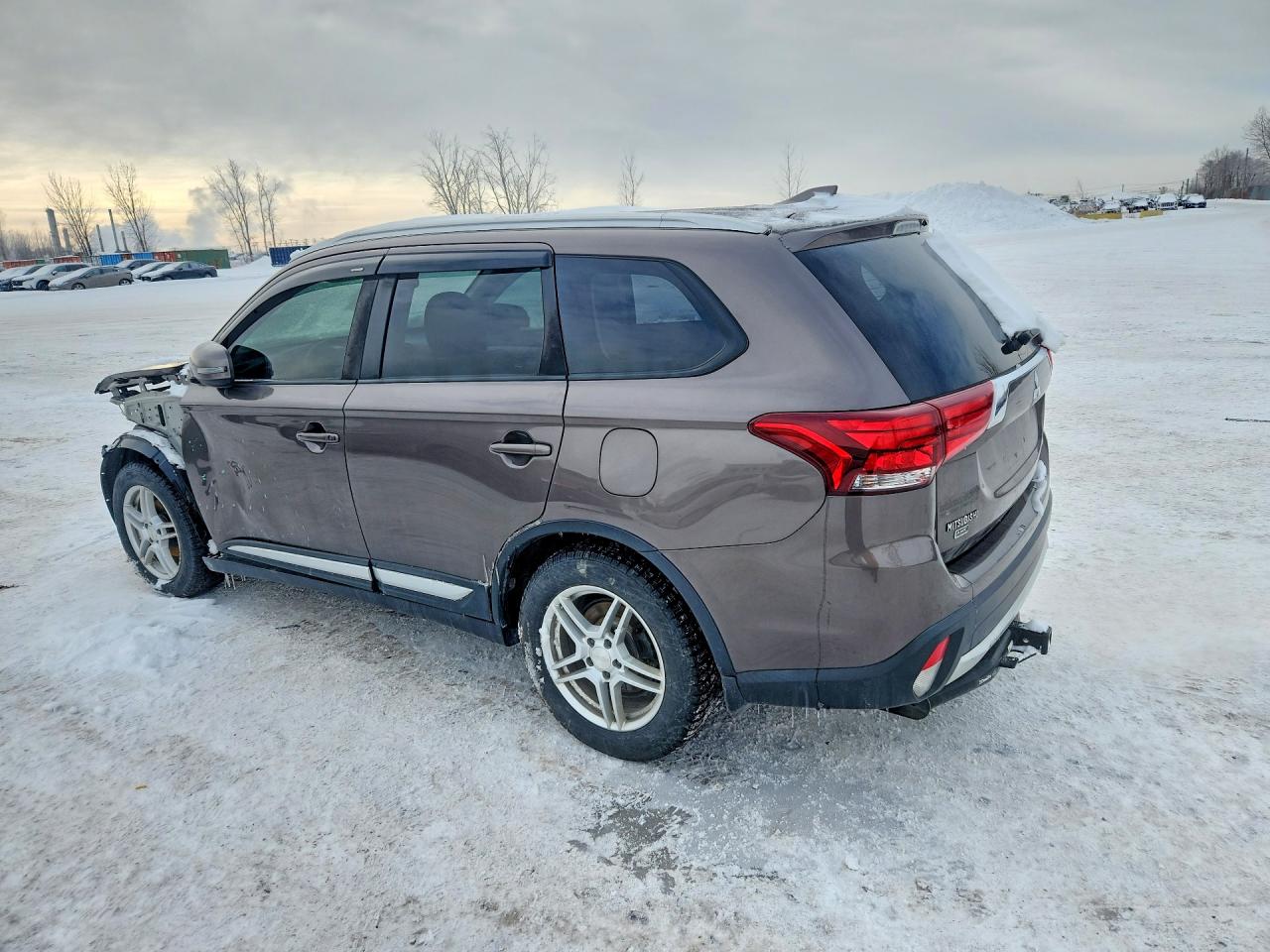 2017 MITSUBISHI OUTLANDER SE photo 2