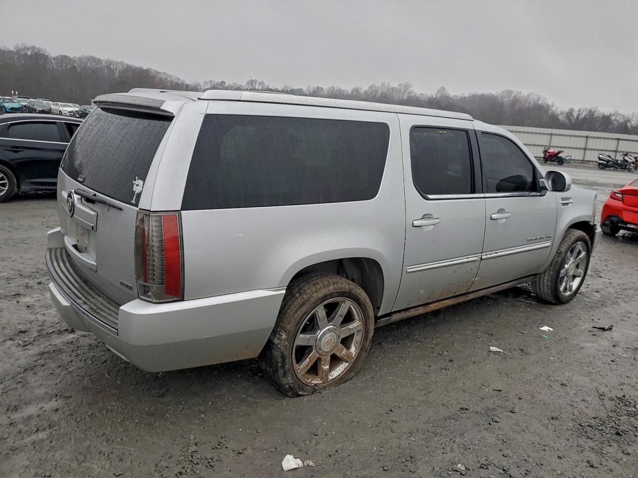 2012 CADILLAC ESCALADE ESV PREMIUM photo 3