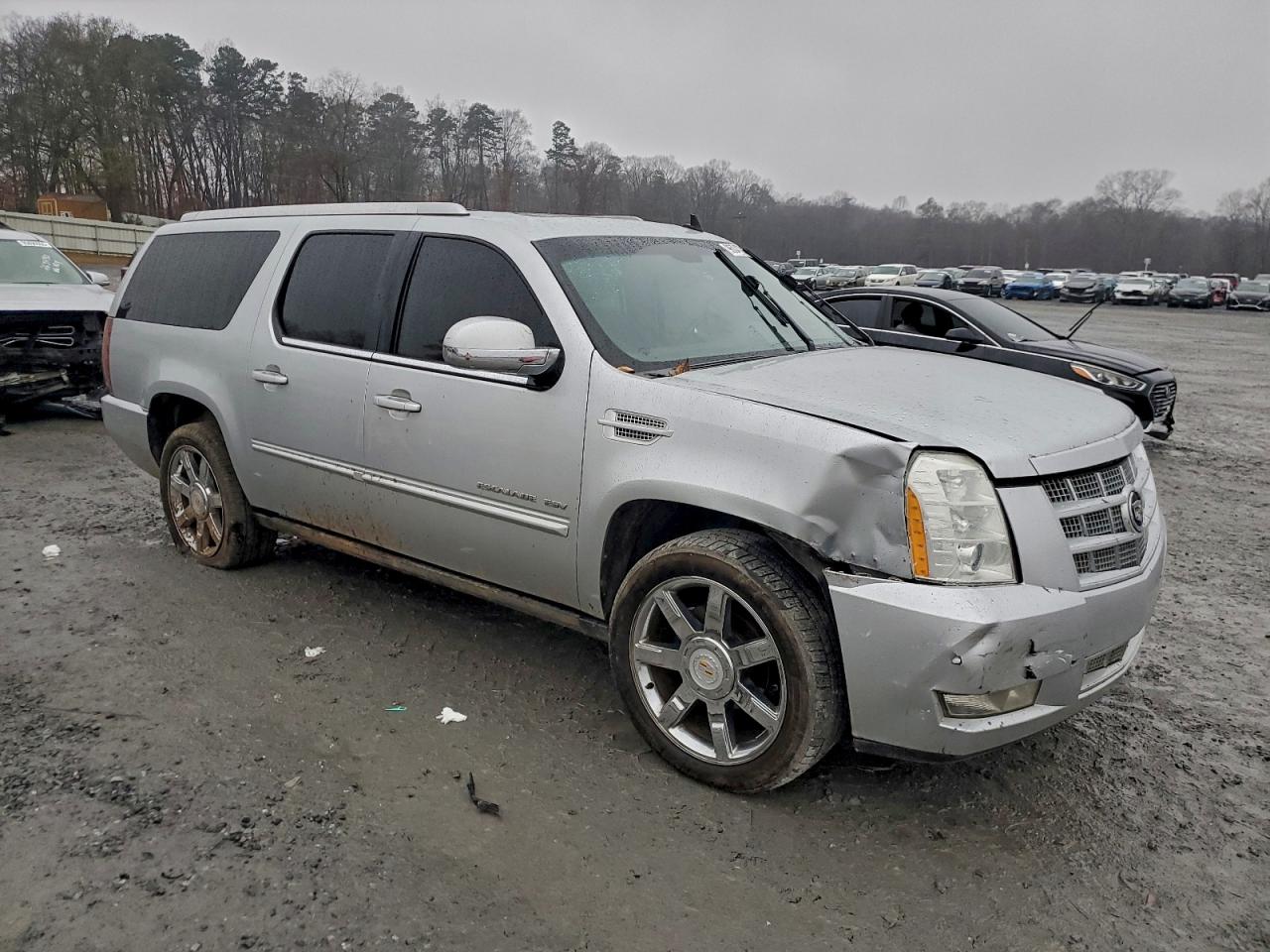 2012 CADILLAC ESCALADE ESV PREMIUM photo 4