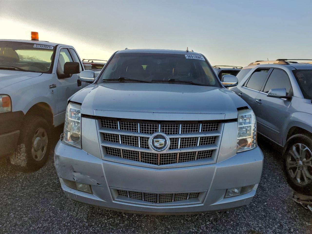 2012 CADILLAC ESCALADE ESV PREMIUM photo 5