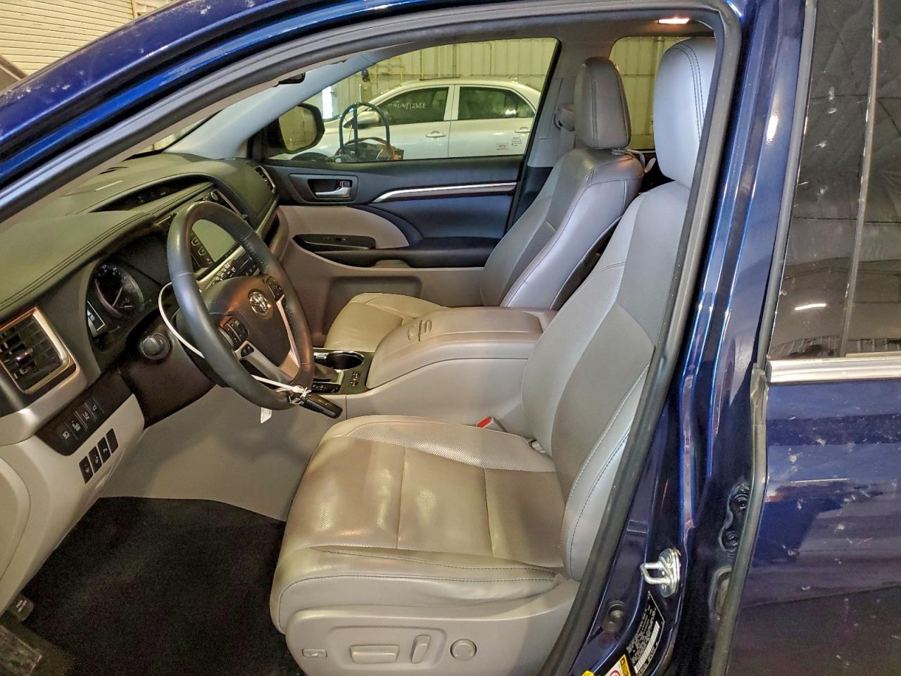 2016 TOYOTA HIGHLANDER LIMITED photo 7