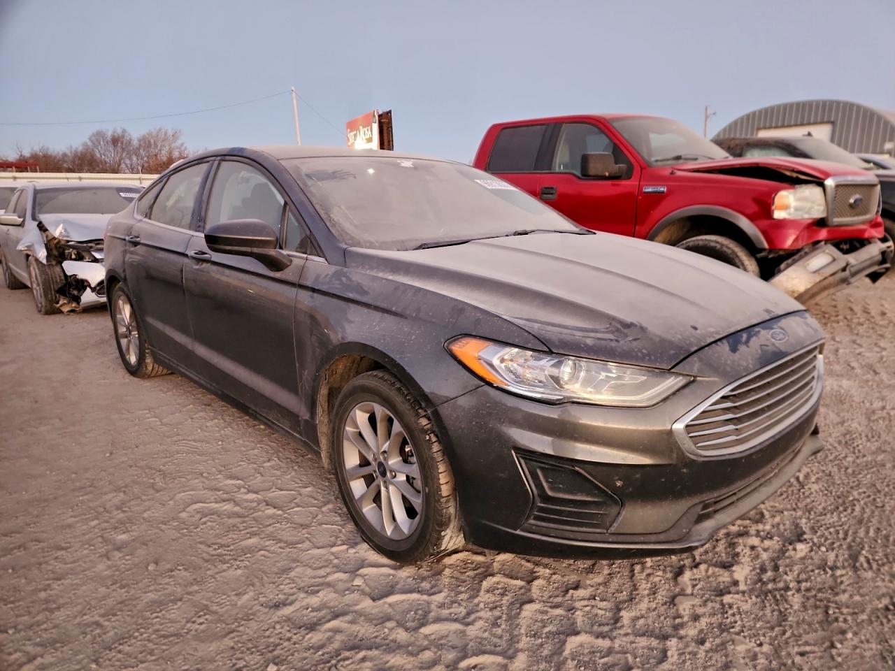 2020 FORD FUSION SE photo 4